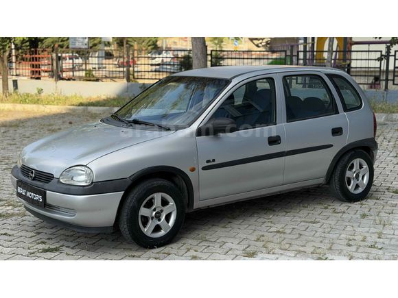 Galeriden Opel Corsa 1.4 GLS 2000 Model Kütahya
