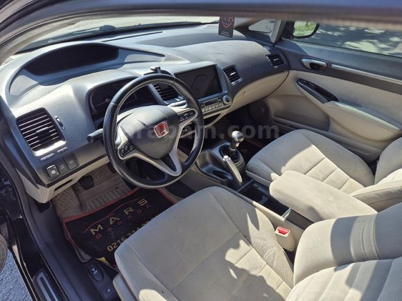 Sahibinden Honda Civic 1.6i VTEC Premium 2009 Model