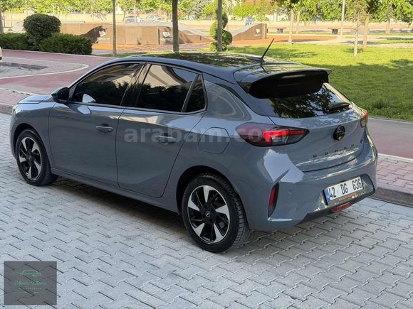 2023 OPEL CORSA-E GS CAM TAVAN HATASIZ BOYASIZ DEĞİŞENSİZ 45 KM