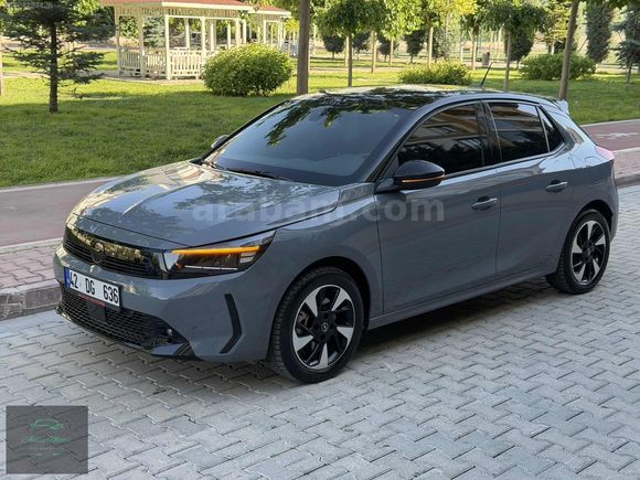 2023 OPEL CORSA-E GS CAM TAVAN HATASIZ BOYASIZ DEĞİŞENSİZ 45 KM
