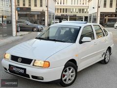FXMOTORS'DAN EMSALSİZ TEMİZLİKTE SUNROOF KLİMALI 1.6 POLO SEDAN!