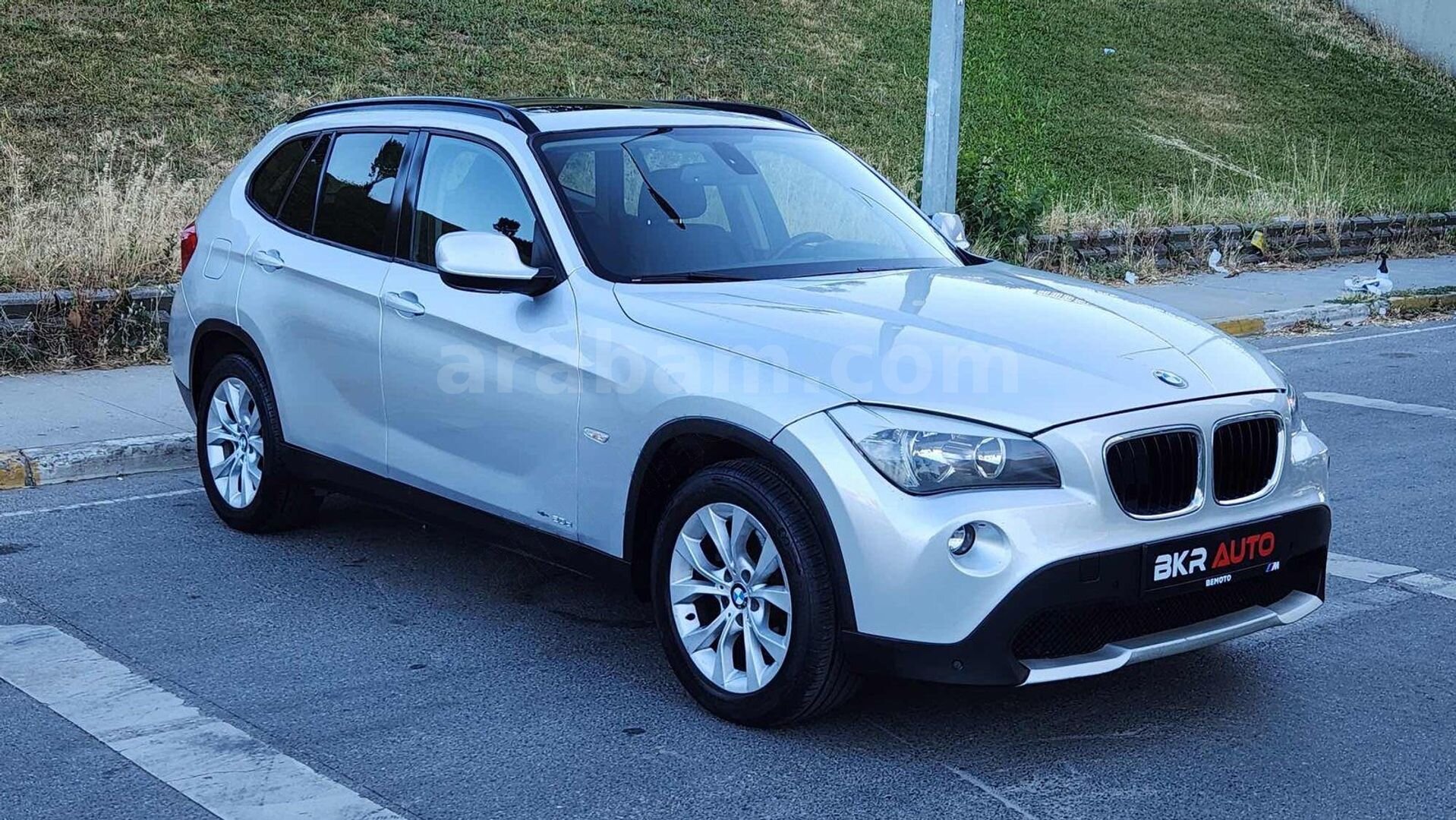 Galeriden BMW X1 20d xDrive 2.0d 2011 Model İstanbul 332.000 km Gri 6