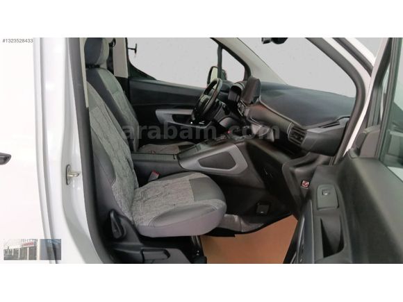 TOYOTA PLAZA TOYMAR'DAN OPEL COMBO 1.5 D ULTIMATE