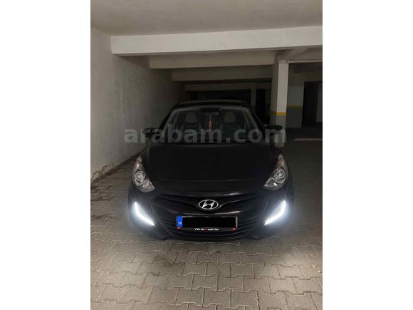 Sahibinden Hyundai i30 1.6 CRDi Style 2013 Model Ankara 220.000 km Siyah