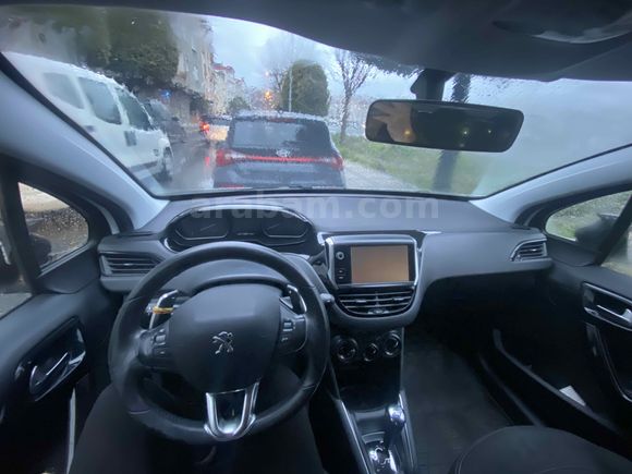 Sahibinden Peugeot 208 1.2 PureTech Active 2018 Model 
