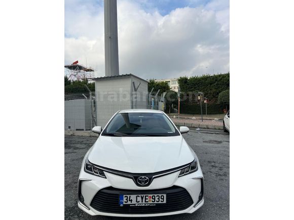 Sahibinden Toyota Corolla 1.6 Dream 2020 Model  68.000 km Beyaz