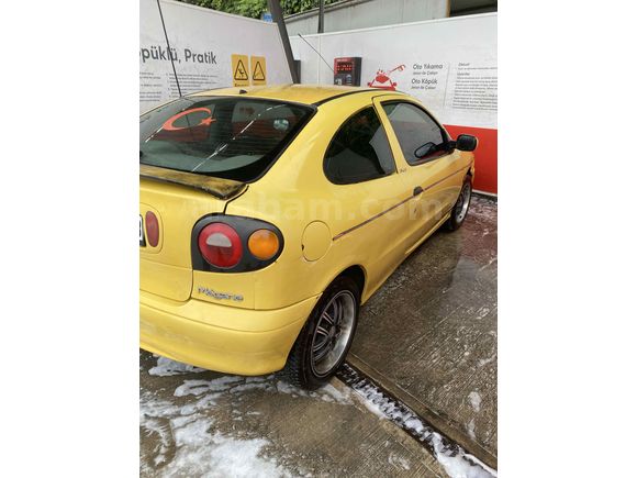 Sahibinden Renault Megane 1.6 Coupe RN 1999 Model 