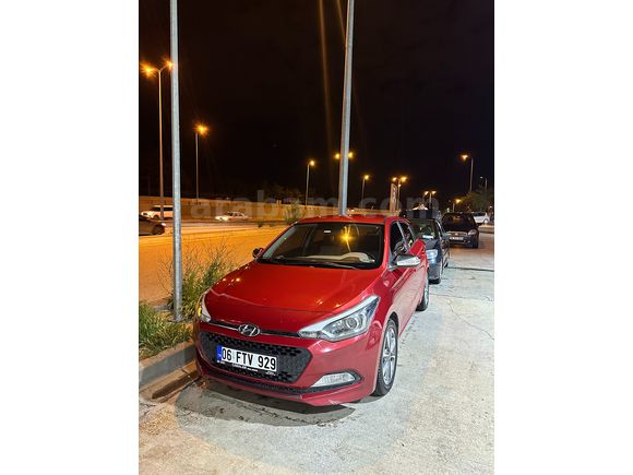 Sahibinden Hyundai i20 1.2 MPI Style 2015 Model 