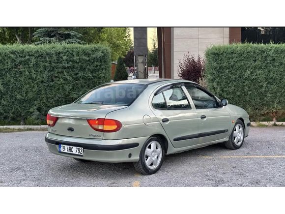 Sahibinden Renault Megane 1.6 RXT 2001 Model