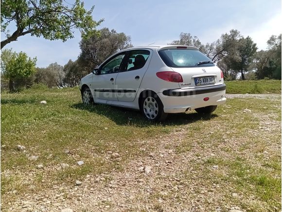 Sahibinden Peugeot 206 1.4 X-Design 2006 Model 147.000 km