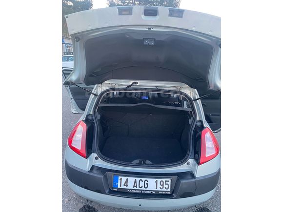 Sahibinden Renault Megane 1.4 Authentique 2004 Model 