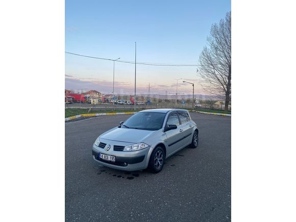 Sahibinden Renault Megane 1.4 Authentique 2004 Model 