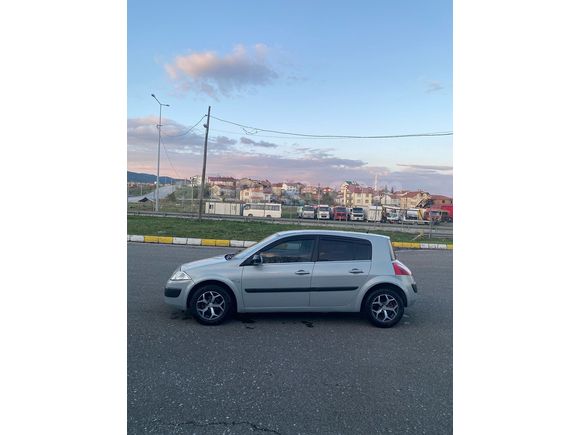 Sahibinden Renault Megane 1.4 Authentique 2004 Model 