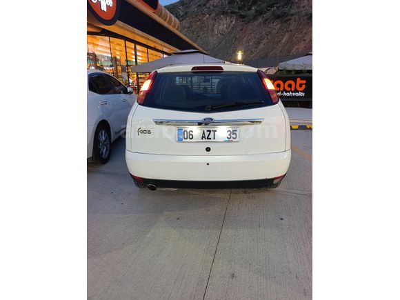 Sahibinden Ford Focus 1.6 Ghia 2001 Model