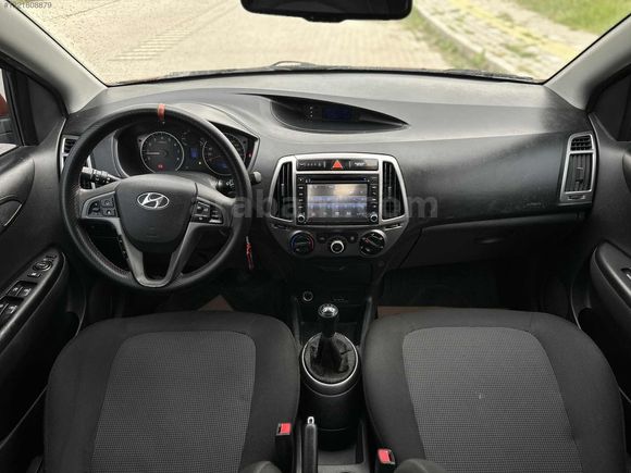 LANSMAN 2013 HYUNDAİ İ20 SENSE 158 BİN KM