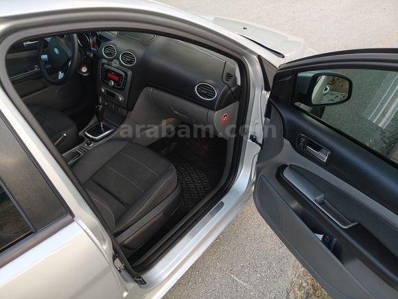 Sahibinden Ford Focus 1.6 Titanium 2010 Model
