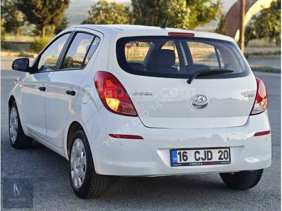 110 BİNDE. 2013 HYUNDAİ İ20. DEĞİŞENSİZ