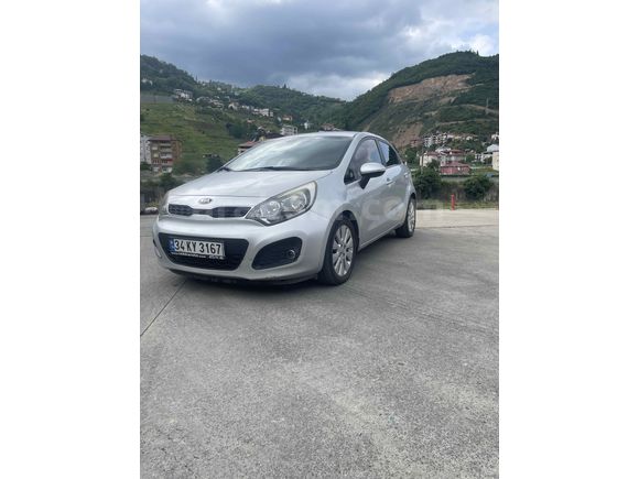 Sahibinden Kia Rio 1.4 CRDi Fancy 2014 Model 
