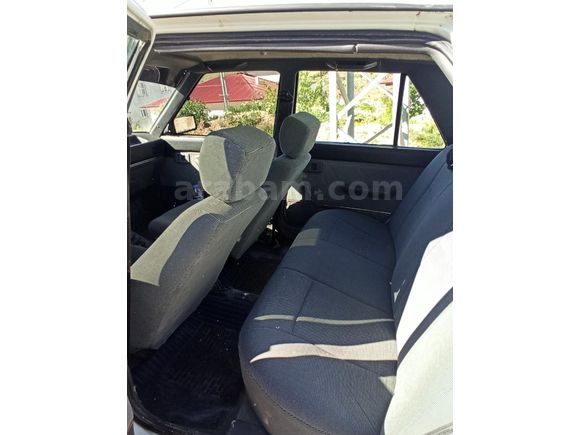 Sahibinden Renault R 9 1.4 Broadway GTE 1993 Model masrafsız bir araçtır