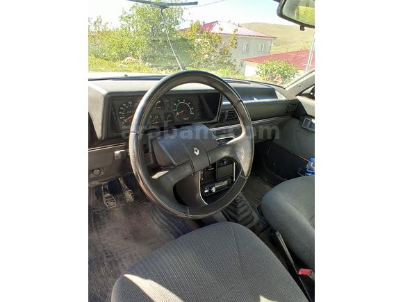 Sahibinden Renault R 9 1.4 Broadway GTE 1993 Model masrafsız bir araçtır
