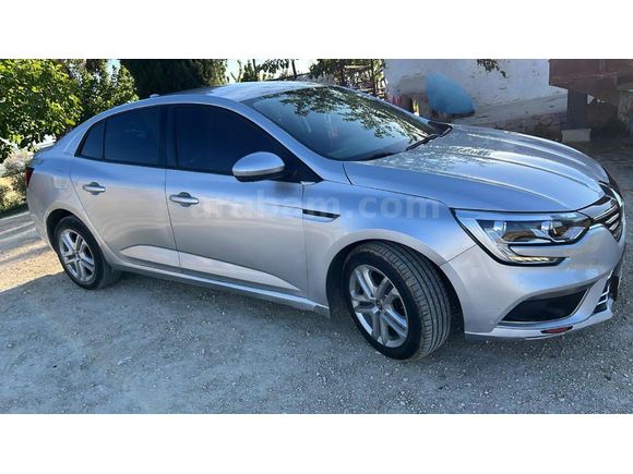 Sahibinden Renault Megane 1.3 TCe Joy 2020 Model