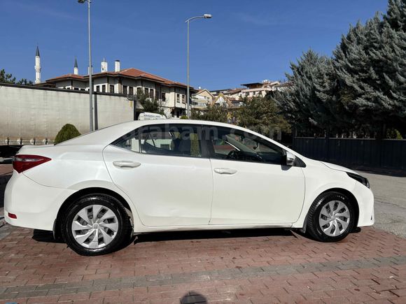 Öğretmenden Toyota Corolla