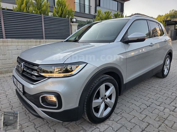 SADECE 17.000 KM İLK EL İÇİ SIFIR GİBİ STYLE DOLU PAKET LED FAR