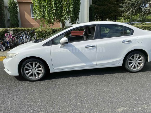İlk Sahibinden Honda Civic 1.6 Eco Elegance 2013 Model