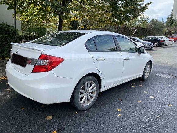 İlk Sahibinden Honda Civic 1.6 Eco Elegance 2013 Model