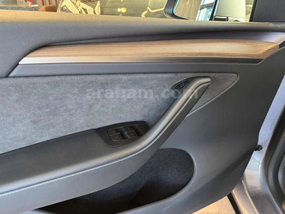 ES PREMİUM 2024 MODEL "32 BİN KM" CAM TAVAN İLK EL
