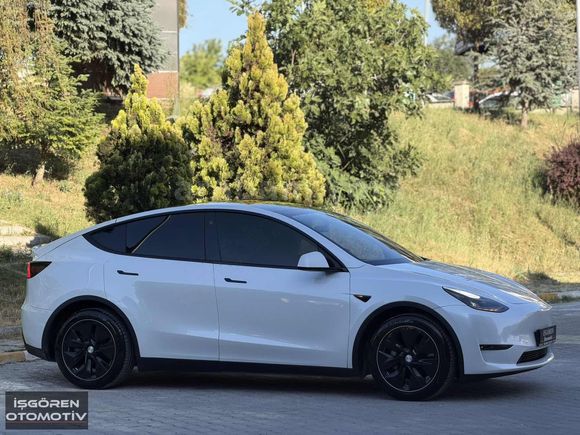 İŞGÖRENDEN DEĞŞENSİZ 2023TESLA MODEL Y LONGRANGE OTOPİLOT+OTONOM