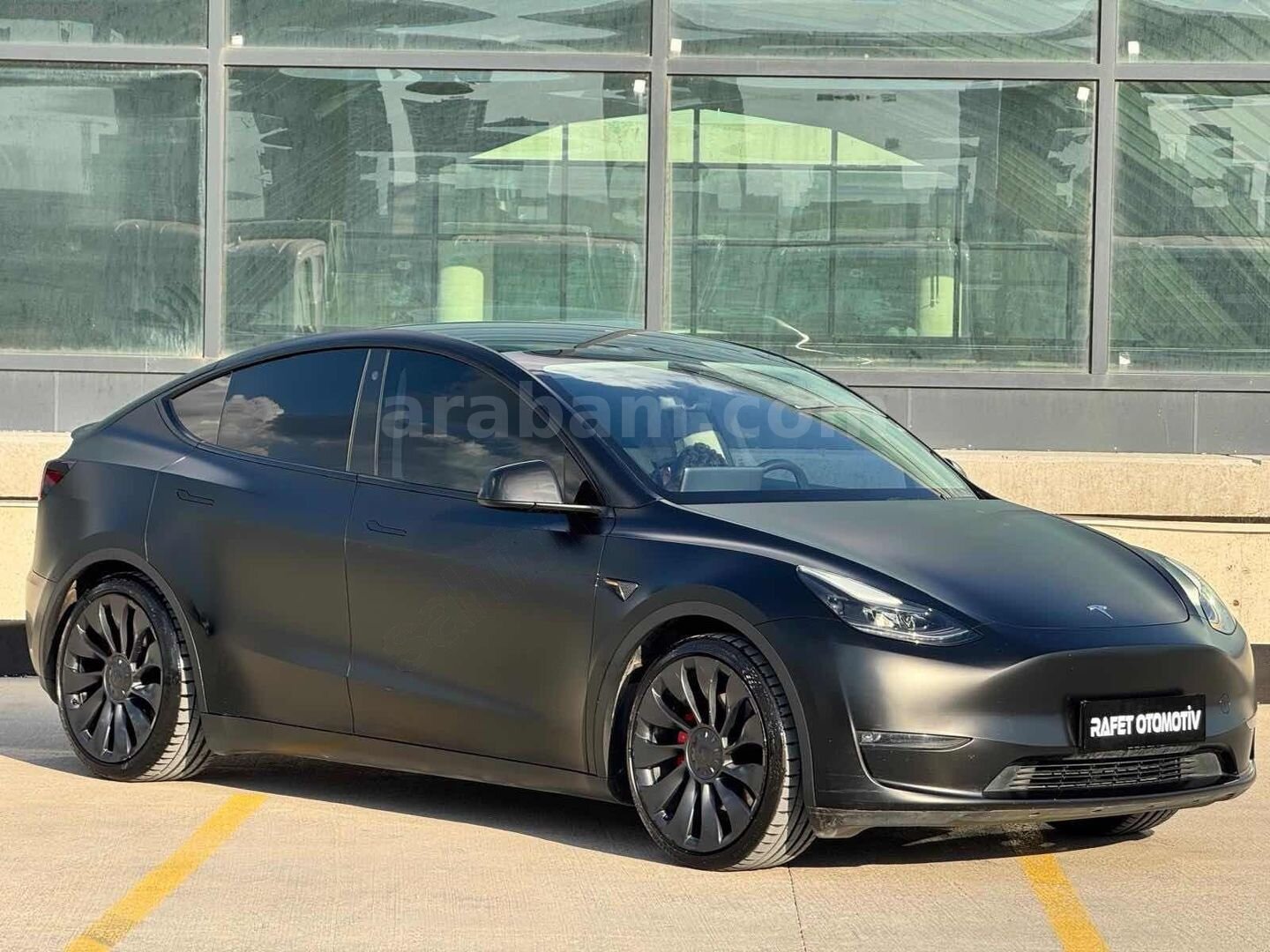 Galeriden Tesla Model Y Performance (Legacy) 2023 Model Ankara 110.000 km Siyah 4