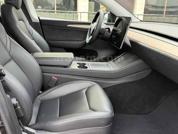 GALERİ YC 2023 TESLA MODEL Y PERFORMANCE 4X4