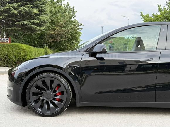 GALERİ YC 2023 TESLA MODEL Y PERFORMANCE 4X4