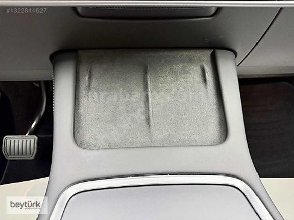 'beytürk' 2024 TESLA MODEL Y LEGACY BOYASIZ