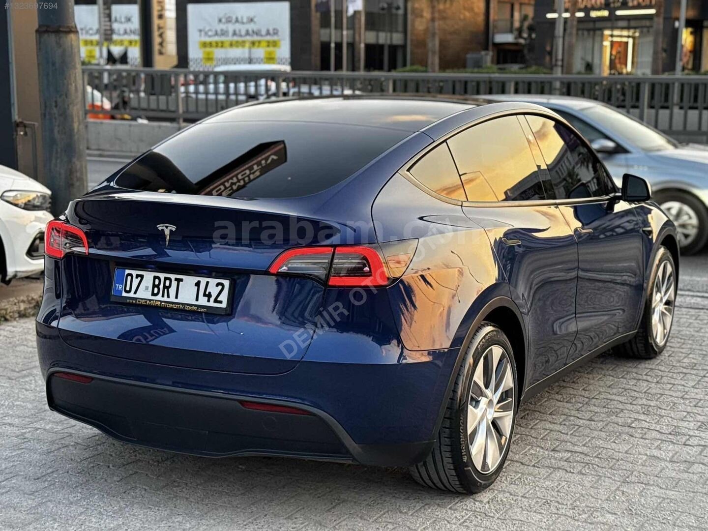 Galeriden Tesla Model Y RWD (Legacy) 2024 Model İzmir 59.500 km Mavi 4
