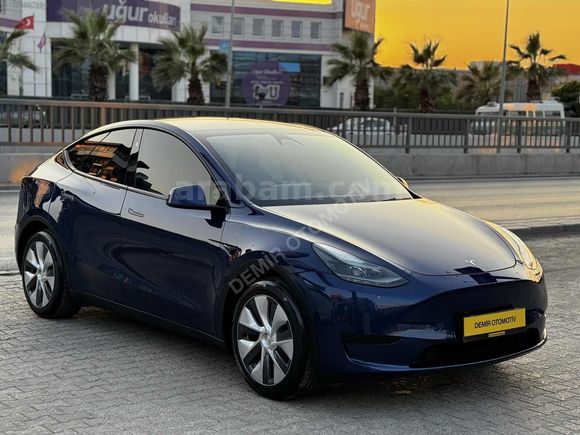 2024 TESLA MODEL Y // BOYASIZ // MAVİ // 56.000 KM