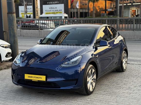 2024 TESLA MODEL Y // BOYASIZ // MAVİ // 56.000 KM