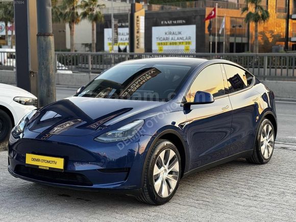 2024 TESLA MODEL Y // BOYASIZ // MAVİ // 56.000 KM
