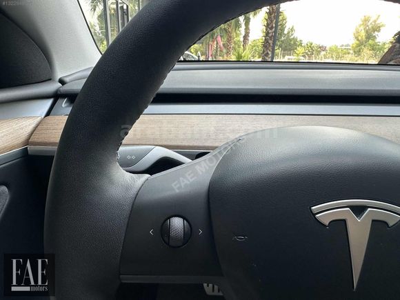 56.700 KM 2023 MODEL TESLA MODEL Y PERFORMANCE (TAVAN PERDELİ)