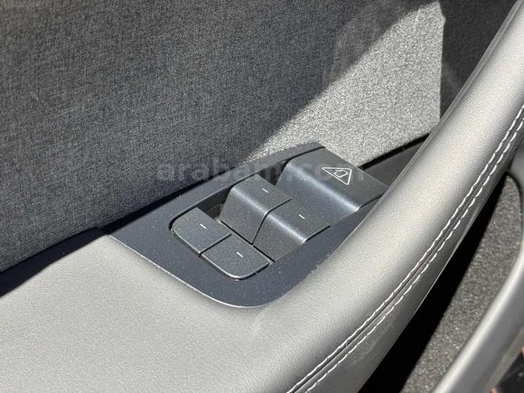 TESLA MODEL Y PREMIUM KOMPLE PPF+24.000KM+2025