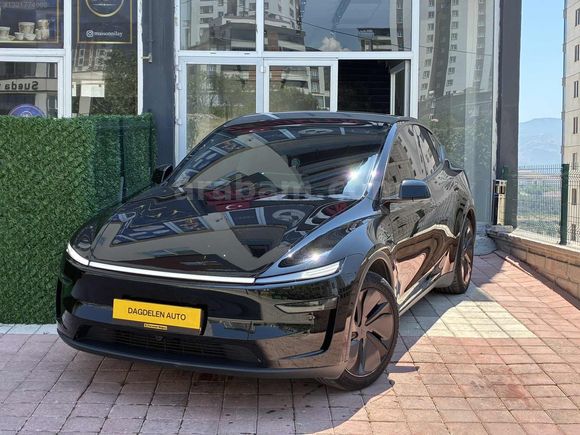 TESLA MODEL Y PREMIUM KOMPLE PPF+24.000KM+2025