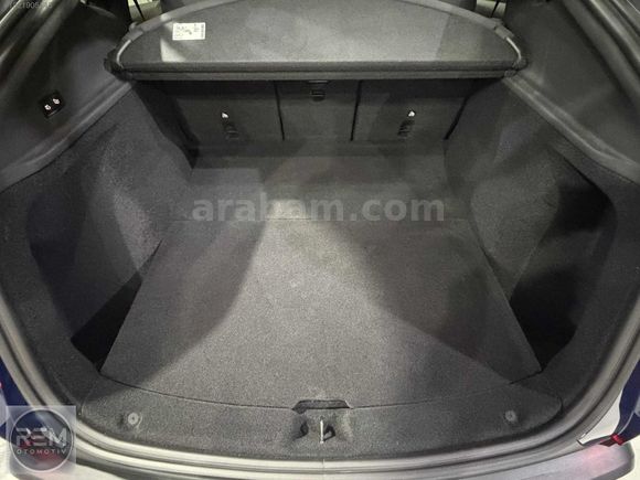 HATASIZ-16000KM-2025-T. JUNİPER MODEL Y SR PREMİUM DEEP BLUE
