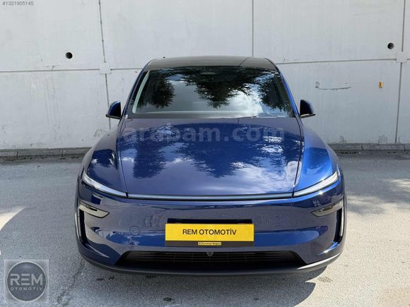 HATASIZ-16000KM-2025-T. JUNİPER MODEL Y SR PREMİUM DEEP BLUE