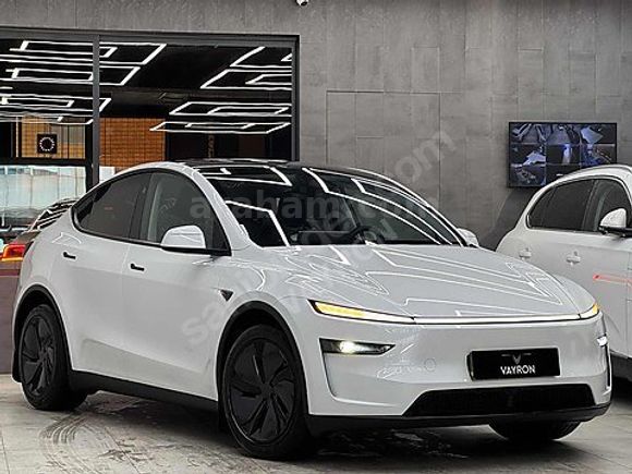 2025 TESLA RWD 6.001KM BEYAZ JUNİPER/CAM TAVAN/ARKA EKRAN/OTOPLT