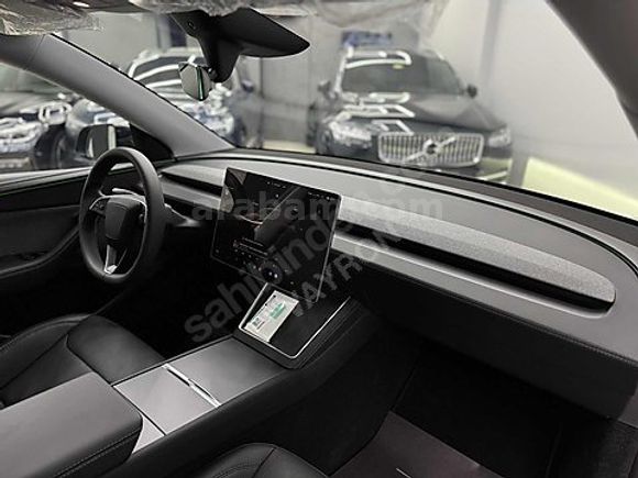 2025 TESLA RWD 7.800KM JUNİPER/CAM TAVAN/ARKA EKRAN/OTOPLOT/FULL