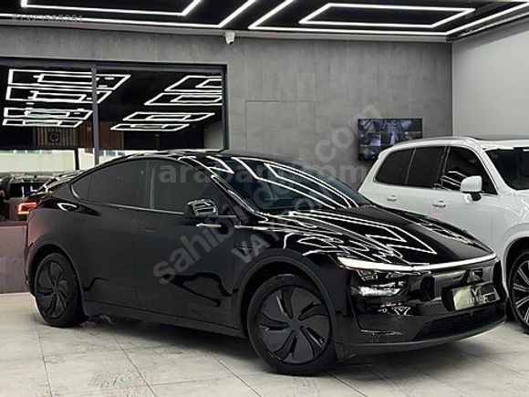 2025 TESLA RWD 7.800KM JUNİPER/CAM TAVAN/ARKA EKRAN/OTOPLOT/FULL