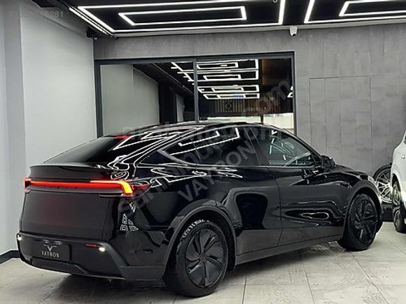 2025 TESLA RWD 7.800KM JUNİPER/CAM TAVAN/ARKA EKRAN/OTOPLOT/FULL