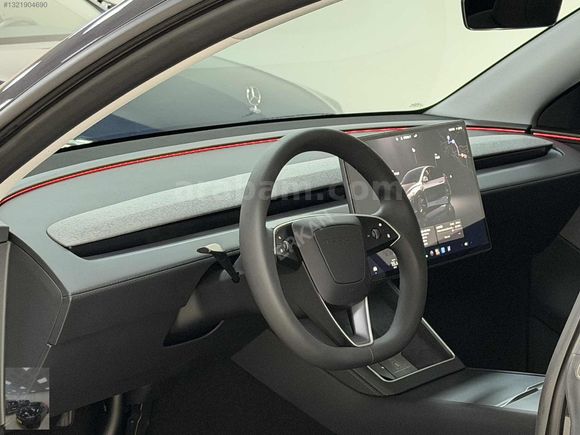 2025 JUNİPER PREMİUM CAM TAVAN ARKA EKRAN RWD OTOPİLOT EAP