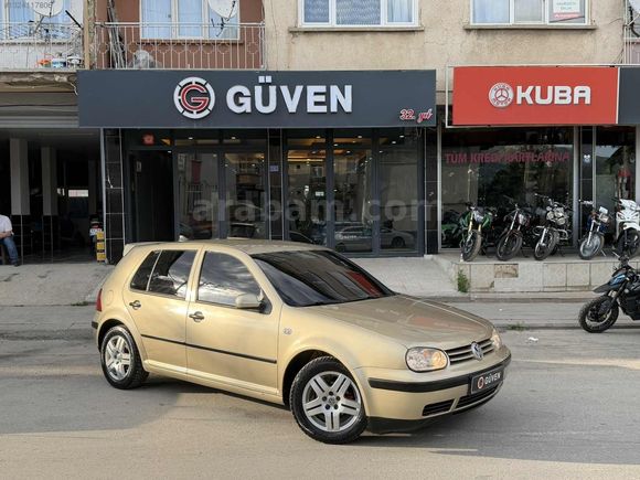 GÜVEN'DEN 2003 WV GOLF 1.6 COMFORTLİNE EMSALSİZ TEMİZLİKTE